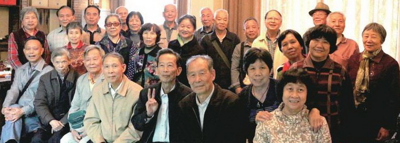 茶學(xué)堂的老知青相聚華南農(nóng)業(yè)大學(xué)八百秀才茶學(xué)堂。